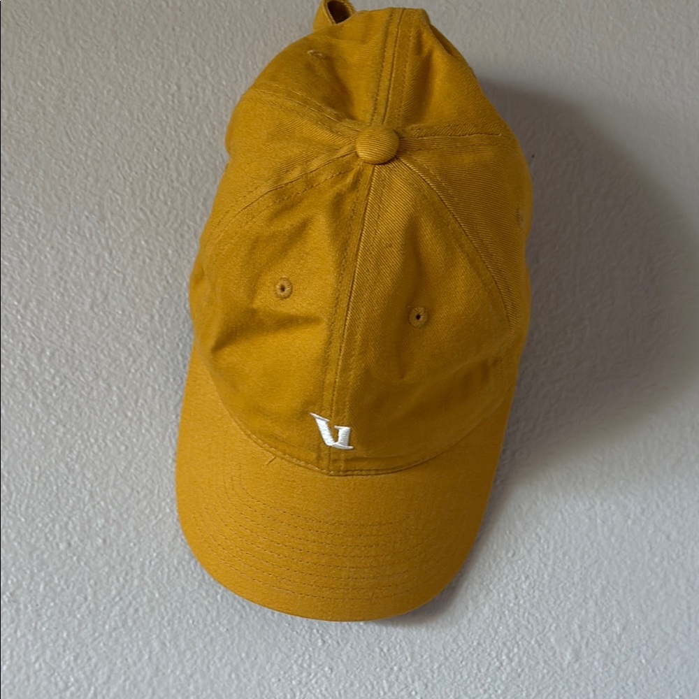 Mustard Yellow Vuori Cap